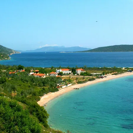 Alonissos 4-bedroom Large With Private Pool *